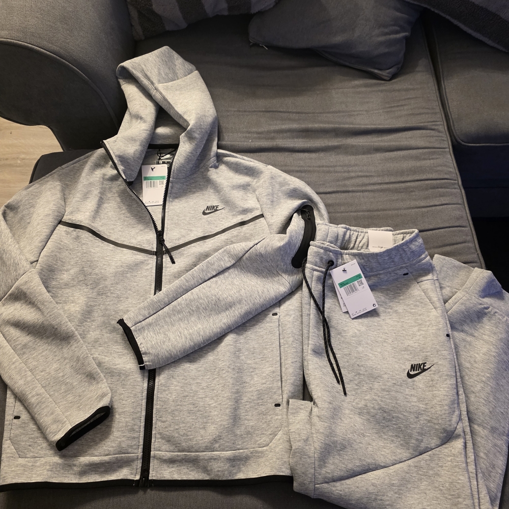Men's Tech Fleece Full-Zip Windrunner Logo Set Grey Size XL Asian Sizing NWT